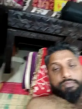 Snapshot of carria_homes chatting on 12.25.24 carria homes online show from 12.25.24