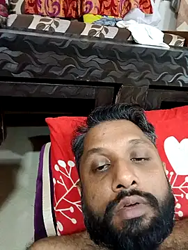 Snapshot of carria_homes chatting on 12.28.24 carria homes online show from 12.28.24