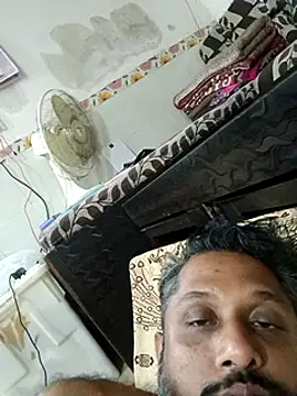 Snapshot of carria_homes chatting on 12.29.24 carria homes online show from 12.29.24