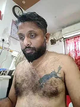 Snapshot of carria_homes chatting on 12.30.24 carria homes online show from 12.30.24