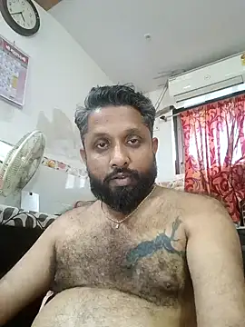 Snapshot of carria_homes chatting on 12.31.24 carria homes online show from 12.31.24