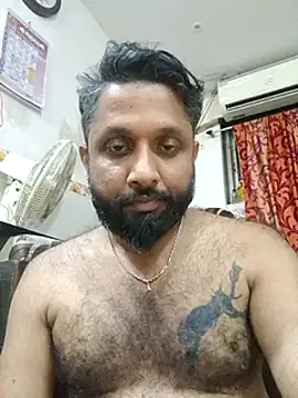 Snapshot of carria_homes chatting on 12.31.24 carria homes online show from 12.31.24