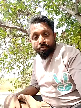 Snapshot of carria_homes chatting on 01.14.25 carria homes online show from 01.14.25