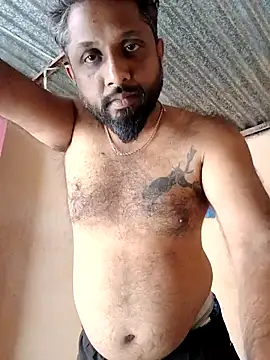 Snapshot of carria_homes chatting on 01.15.25 carria homes online show from 01.15.25