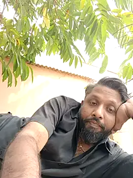 Snapshot of carria_homes chatting on 01.15.25 carria homes online show from 01.15.25