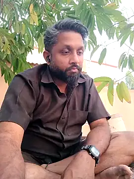 Snapshot of carria_homes chatting on 01.15.25 carria homes online show from 01.15.25