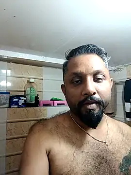 Snapshot of carria_homes chatting on 02.02.25 carria homes online show from 02.02.25