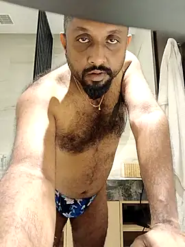 Snapshot of carria_homes chatting on 02.09.25 carria homes online show from 02.09.25