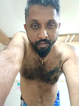 Snapshot of carria_homes chatting on 02.09.25 carria homes online show from 02.09.25