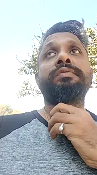 Snapshot of carria_homes chatting on 02.14.25 carria homes online show from 02.14.25