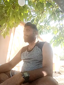 Snapshot of carria_homes chatting on 02.17.25 carria homes online show from 02.17.25