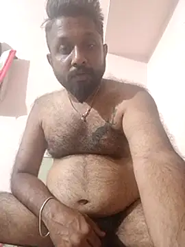 Snapshot of carria_homes chatting on 02.17.25 carria homes online show from 02.17.25