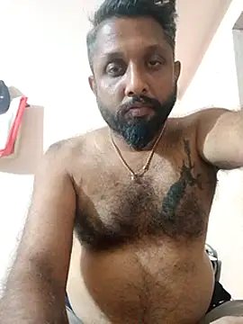 Snapshot of carria_homes chatting on 02.19.25 carria homes online show from 02.19.25