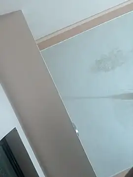 Snapshot of carria_homes chatting on 02.20.25 carria homes online show from 02.20.25