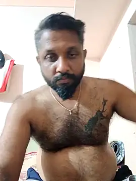 Snapshot of carria_homes chatting on 02.21.25 carria homes online show from 02.21.25