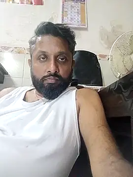 Snapshot of carria_homes chatting on 03.03.25 carria homes online show from 03.03.25