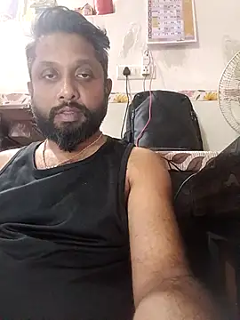 Snapshot of carria_homes chatting on 03.04.25 carria homes online show from 03.04.25