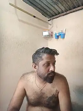 Snapshot of carria_homes chatting on 03.16.25 carria homes online show from 03.16.25