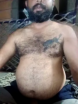 Snapshot of carria_homes chatting on 10.16.25 carria homes online show from 10.16.25