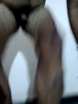 Snapshot of carria_homes chatting on 11.22.25 carria homes online show from 11.22.25