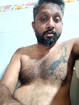 Snapshot of carria_homes chatting on 12.15.25 carria homes online show from 12.15.25