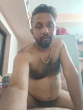 Snapshot of carria_homes chatting on 05.19.26 carria homes online show from 05.19.26