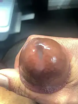 Snapshot of MrLatinKing chatting on 01.18.25 MrLatinKing online show from 01.18.25