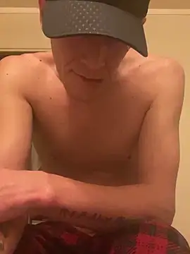 Snapshot of 87Mac87 chatting on 12.26.24 87Mac87 online show from 12.26.24