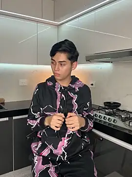 Maxi little online show from 09.12.25