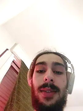 Levi Latino online show from 02.15.25