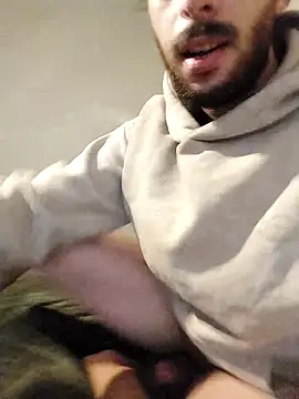 Levi Latino online show from 09.16.25