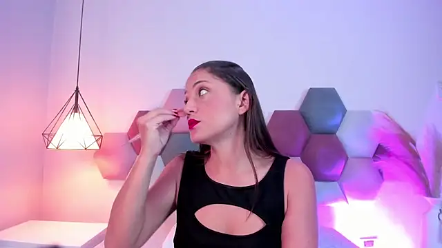 EloiseQuinn online show from 09.23.25