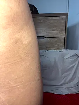 Ninabrunette18 online show from 10.28.25