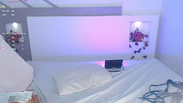 Snapshot of VenusEvans1 chatting on 03.01.25 VenusEvans1 online show from 03.01.25