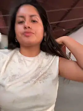 lunagonzales lima 2007 online show from 02.22.25