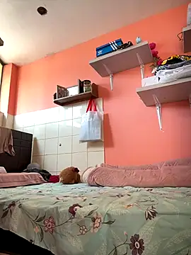 lunagonzales lima 2007 online show from 09.30.25