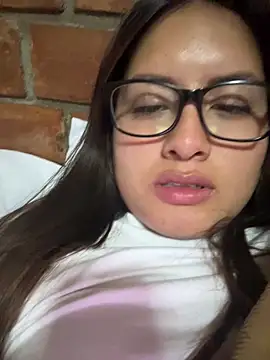 lunagonzales lima 2007 online show from 11.02.25