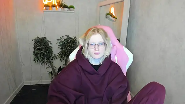 ElizabethHarpper online show from 11.20.25