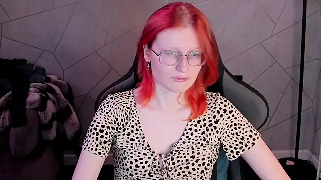 Snapshot of ElizabethHarpper chatting on 02.02.26 ElizabethHarpper online show from 02.02.26