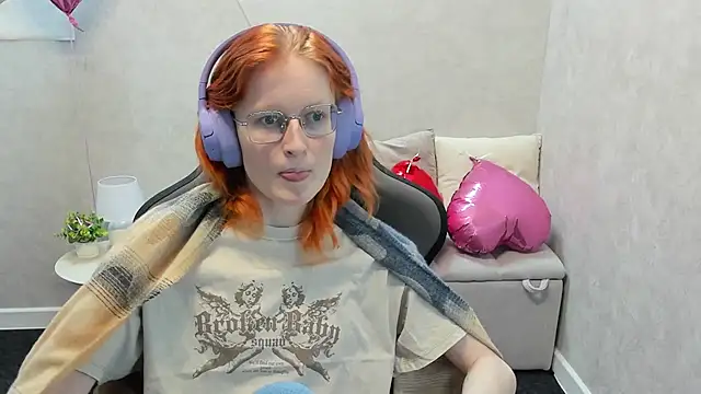 Snapshot of ElizabethHarpper chatting on 02.20.26 ElizabethHarpper online show from 02.20.26