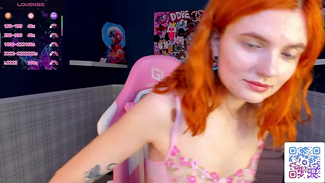 CharlotteMitchell online show from 11.28.25