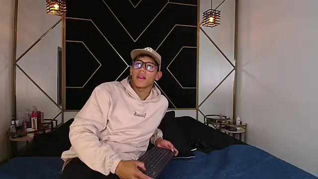 RyanPricee online show from 10.22.25