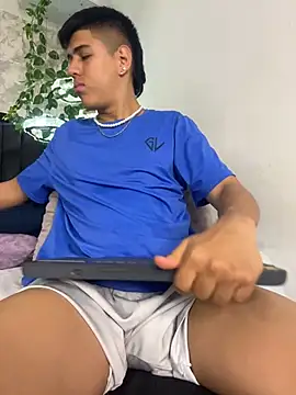 Snapshot of Angel_Khouri chatting on 01.06.26 Angel Khouri online show from 01.06.26