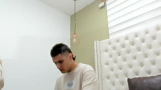 DAVID VICTORIAA online show from 10.14.25