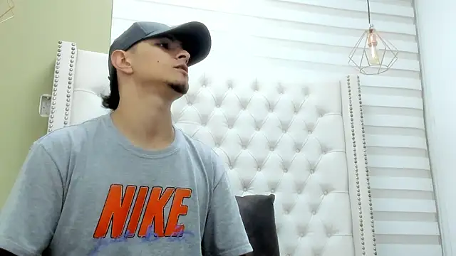 DAVID VICTORIAA online show from 10.22.25