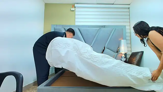 DAVID VICTORIAA online show from 04.07.26