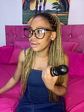 Snapshot of naughtiest_baddy chatting on 01.16.26 naughtiest baddy online show from 01.16.26