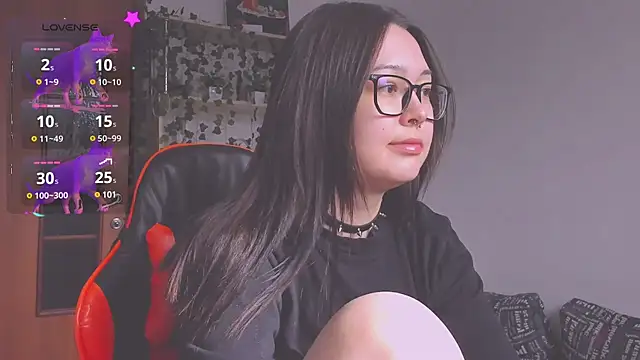 Snapshot of kittenrisha chatting on 03.22.25 kittenrisha online show from 03.22.25