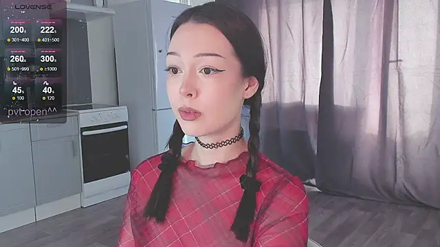 Snapshot of kittenrisha chatting on 10.26.25 kittenrisha online show from 10.26.25