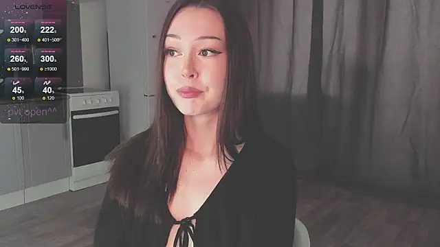 Snapshot of kittenrisha chatting on 11.11.25 kittenrisha online show from 11.11.25